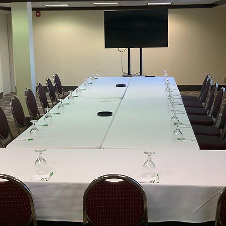 Clarion Hotel & Suites Conference Center Memphis Airport Екстериор снимка