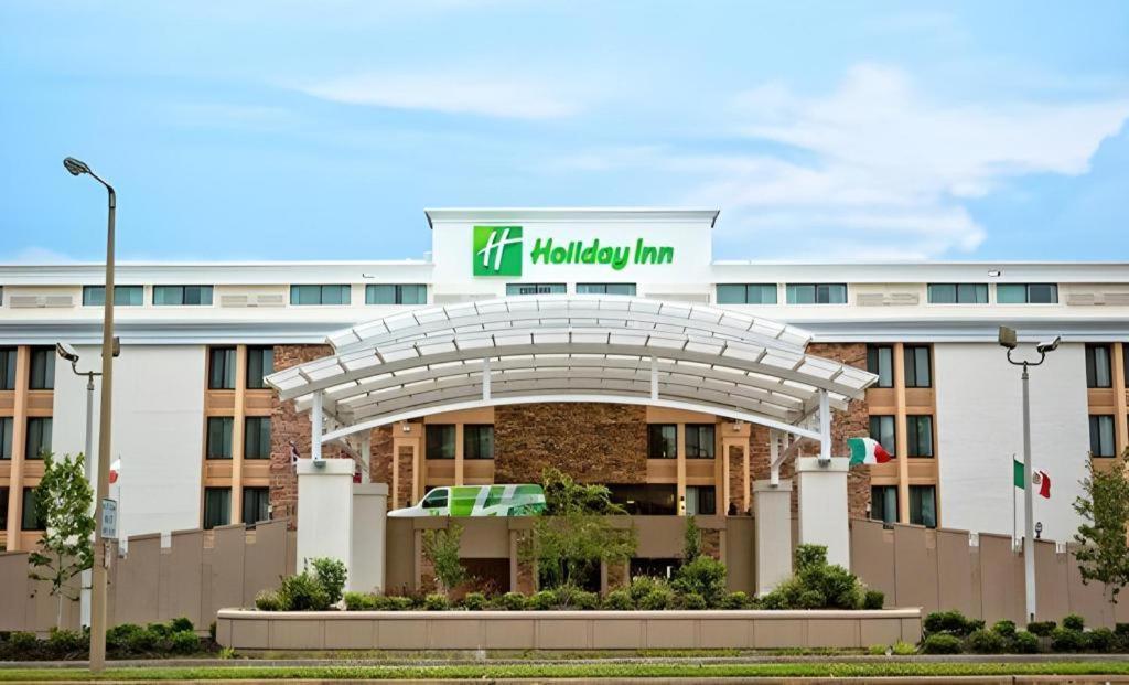 Clarion Hotel & Suites Conference Center Memphis Airport Екстериор снимка