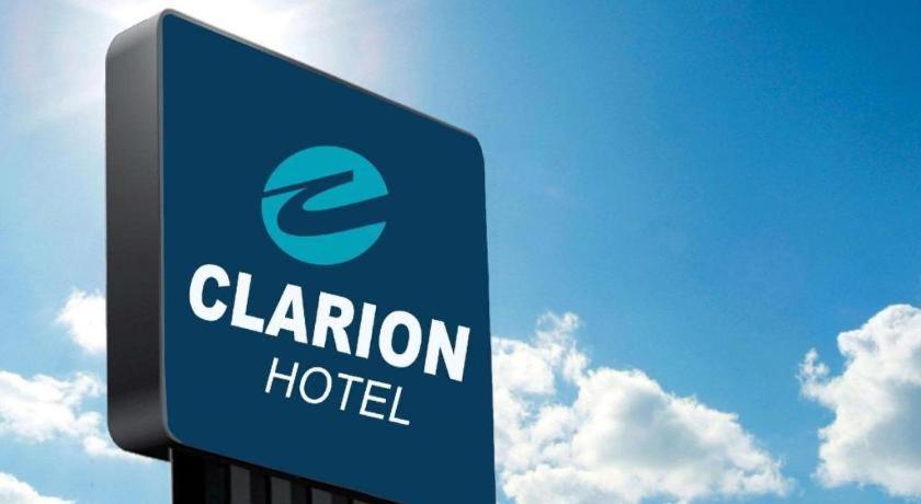 Clarion Hotel & Suites Conference Center Memphis Airport Екстериор снимка