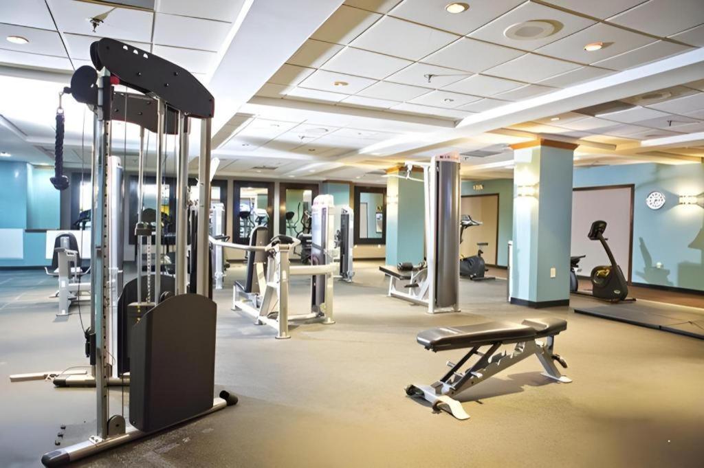 Clarion Hotel & Suites Conference Center Memphis Airport Екстериор снимка